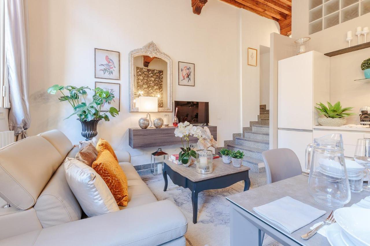 Casa Arias Lägenhet Lucca Exteriör bild